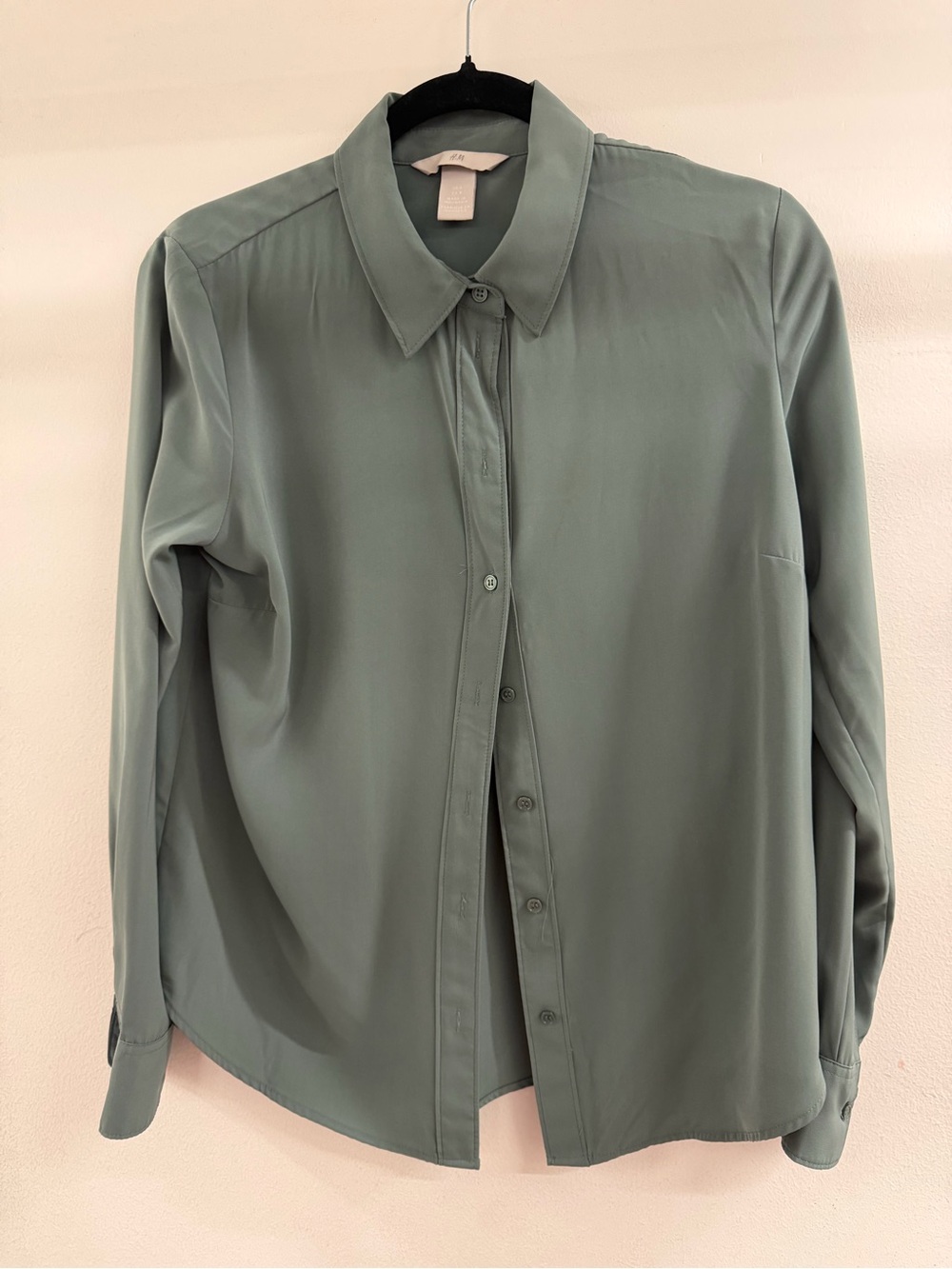 H&M Sage Green Long-Sleeve Button-Up Blouse
